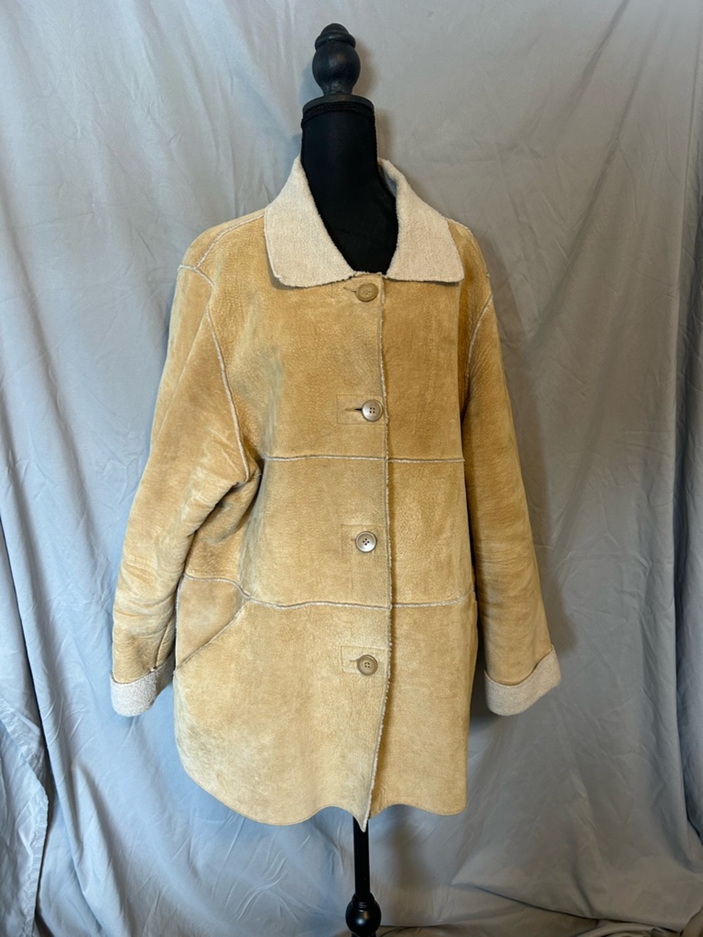 Monitor Classic Shearling Button-Front Coat in Camel Leather and Faux Sherpa